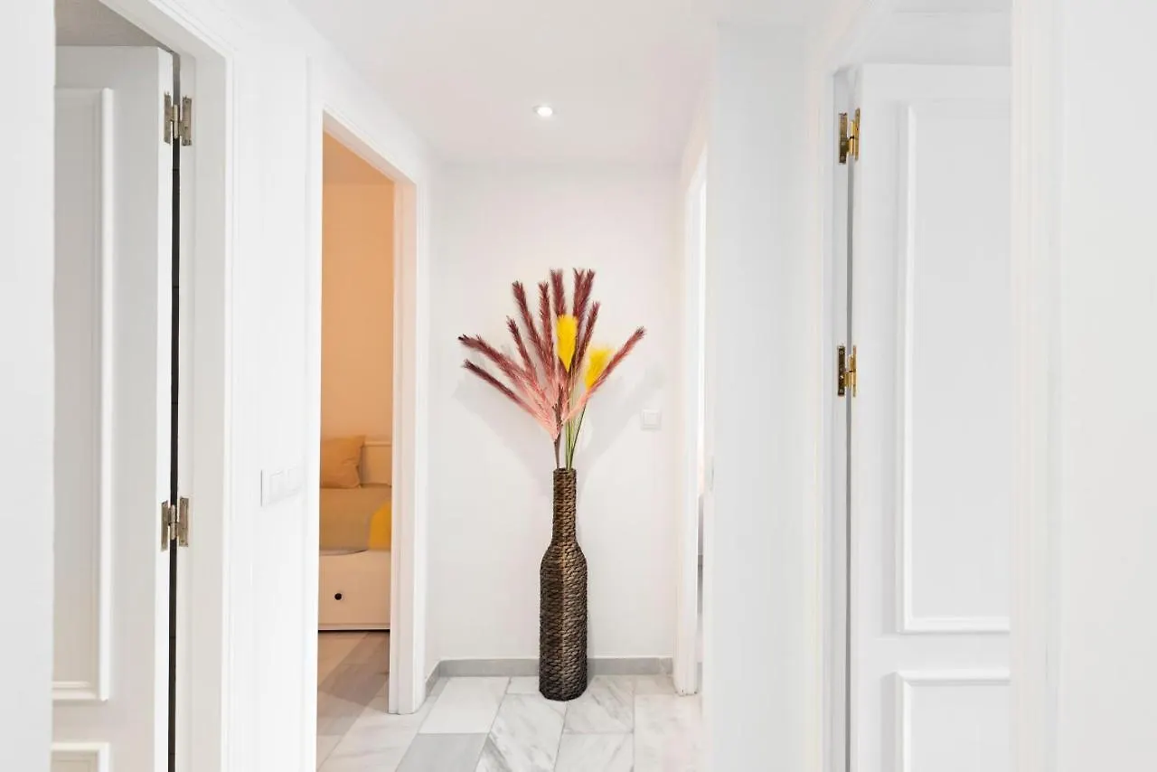3 Bedroom Apartment In The Heart Of Puerto Banus Marbella Spanje