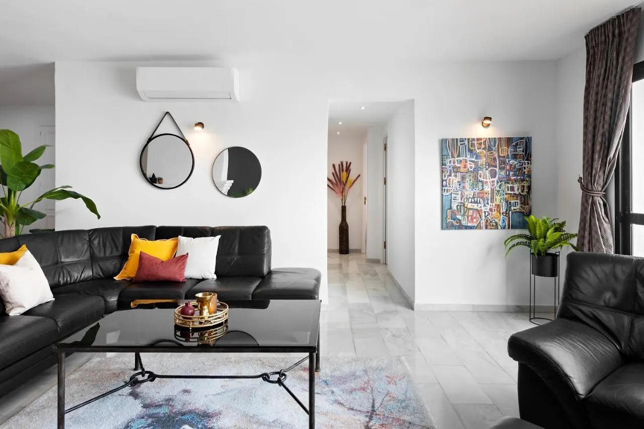 3 Bedroom Apartment In The Heart Of Puerto Banus Marbella