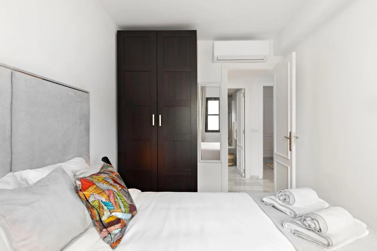 3 Bedroom Apartment In The Heart Of Puerto Banus Marbella